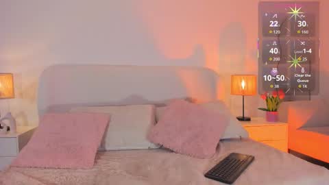 Snapshot of zoewhitte chatting on October 31, 2025, 5:19 am ZOE online show from October 31, 2025, 5:19 am