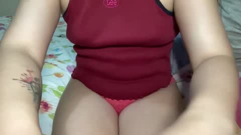 zoey_foryou online show from May 4, 2026, 12:12 pm