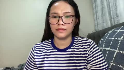 zoey_foryou online show from June 15, 2026, 1:08 am