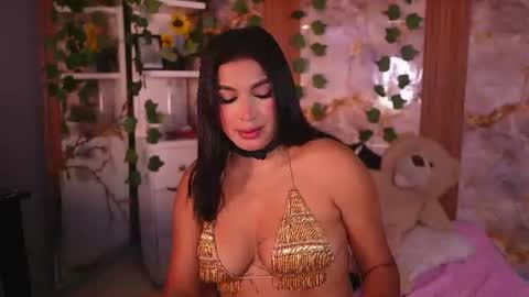 zoey fox  online show from June 14, 2026, 5:04 pm