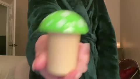 Snapshot of zoeydanner chatting on February 5, 2025, 4:27 am Zoeydanner online show from February 5, 2025, 4:27 am