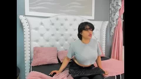 Zol online show from April 15, 2026, 1:07 pm