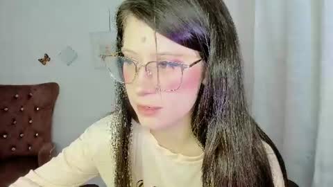 Snapshot of zooeybelair chatting on July 6, 2026, 4:09 am Alicie online show from July 6, 2026, 4:09 am