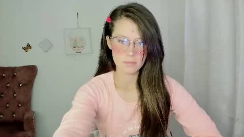 Snapshot of zooeybelair chatting on July 7, 2026, 8:07 am Alicie online show from July 7, 2026, 8:07 am