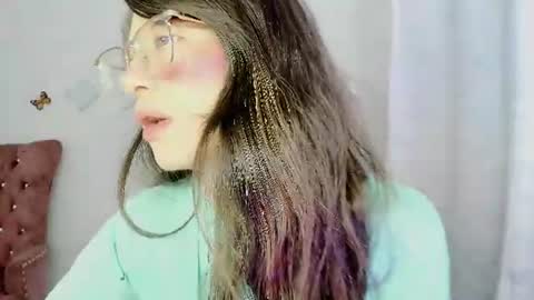 Snapshot of zooeybelair chatting on July 29, 2026, 4:10 am Alicie online show from July 29, 2026, 4:10 am