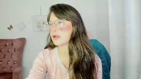 Snapshot of zooeybelair chatting on August 1, 2026, 4:12 am Alicie online show from August 1, 2026, 4:12 am