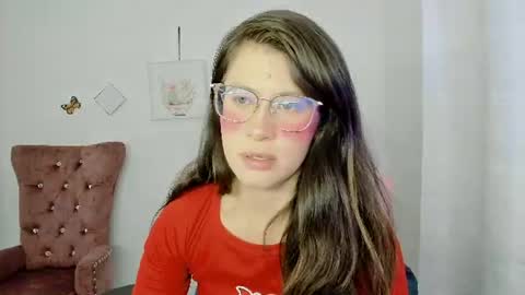 Snapshot of zooeybelair chatting on August 2, 2026, 4:22 am Alicie online show from August 2, 2026, 4:22 am