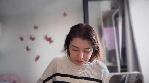 Melani online show from April 6, 2026, 3:02 pm