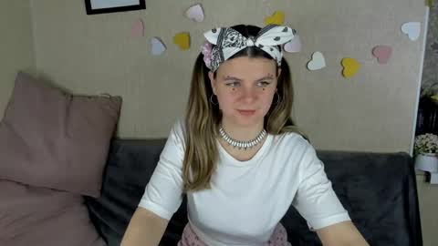 Zoriana online show from May 4, 2026, 8:38 pm