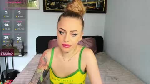 Mia online show from June 24, 2026, 12:26 pm