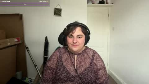 Zosia Blooms online show from June 4, 2026, 10:43 am