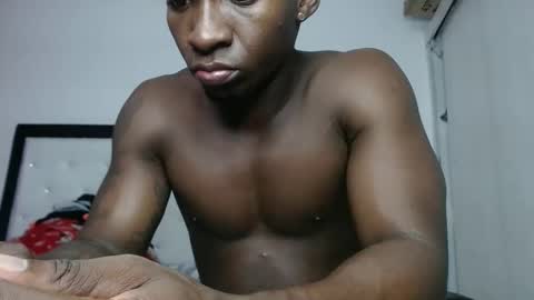zousxxx online show from January 24, 2025, 2:28 am