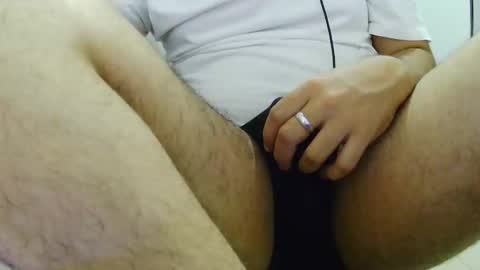 Snapshot of zredimi2z chatting on June 3, 2026, 5:32 am Chad online show from June 3, 2026, 5:32 am