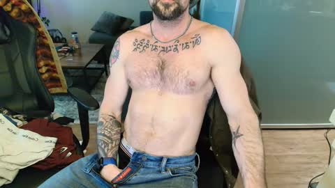 Zuko online show from March 12, 2026, 1:23 am