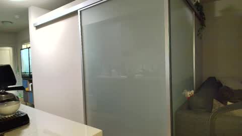 Zuko online show from March 19, 2026, 1:26 pm