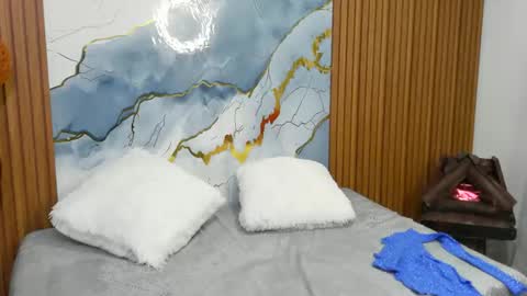 zulemapiel online show from May 6, 2026, 10:59 pm