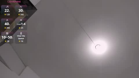 Snapshot of zulyjones chatting on September 19, 2025, 11:55 am Zuly online show from September 19, 2025, 11:55 am