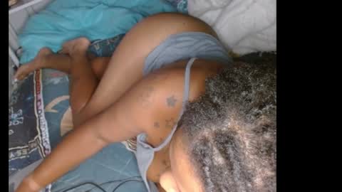 Snapshot of zuriluxe45 chatting on September 26, 2025, 6:17 am zuriluxe45 online show from September 26, 2025, 6:17 am