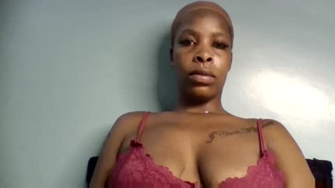 Snapshot of zurivelvetstudio chatting on April 28, 2026, 11:59 am zurivelvetstudio online show from April 28, 2026, 11:59 am