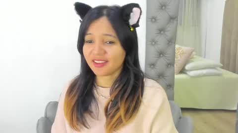 Im Zusan My schedule is from 1030pm to 430 am colombian time online show from May 5, 2026, 3:25 am