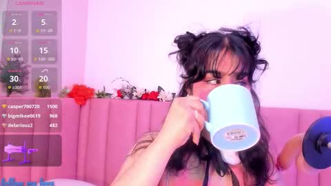 Snapshot of zyle_boobs_ chatting on October 31, 2025, 12:06 pm ZYLE online show from October 31, 2025, 12:06 pm