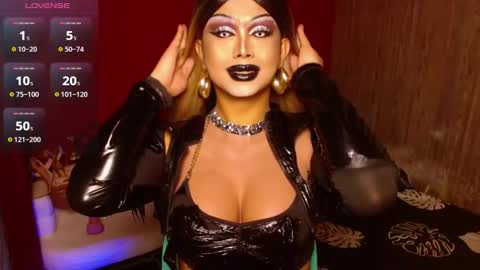 zyradom online show from January 18, 2026, 3:21 am