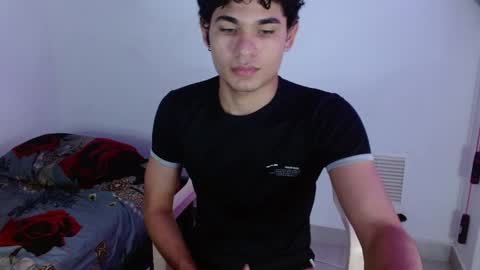 Snapshot of zyrosxk chatting on December 11, 2024, 5:00 am antonio felipe online show from December 11, 2024, 5:00 am