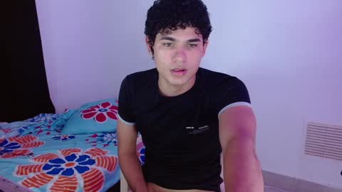 Snapshot of zyrosxk chatting on January 12, 2025, 5:45 am antonio felipe online show from January 12, 2025, 5:45 am