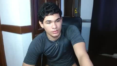 Snapshot of zyrosxk chatting on October 26, 2025, 9:04 am antonio felipe online show from October 26, 2025, 9:04 am