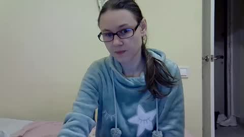 Snapshot of zyuhre chatting on January 15, 2025, 11:19 pm Zyuhre online show from January 15, 2025, 11:19 pm