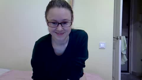 Snapshot of zyuhre chatting on February 2, 2025, 6:04 am Zyuhre online show from February 2, 2025, 6:04 am