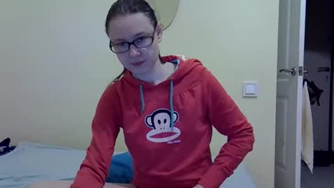 Snapshot of zyuhre chatting on October 4, 2025, 4:49 pm Zyuhre online show from October 4, 2025, 4:49 pm