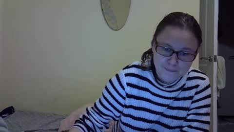 Snapshot of zyuhre chatting on November 3, 2025, 9:16 pm Zyuhre online show from November 3, 2025, 9:16 pm