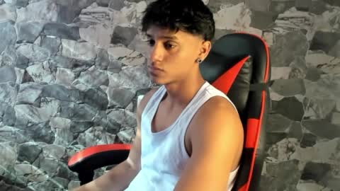 zyzz_1812 online show from May 9, 2026, 8:47 pm