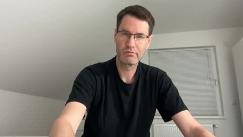 zzz123_cam online show from May 31, 2026, 2:46 pm