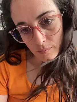 Lunaabbey online show from July 10, 2026, 5:56 am