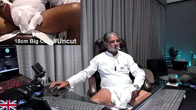 OnlineBossUK online show from August 3, 2026, 4:33 pm