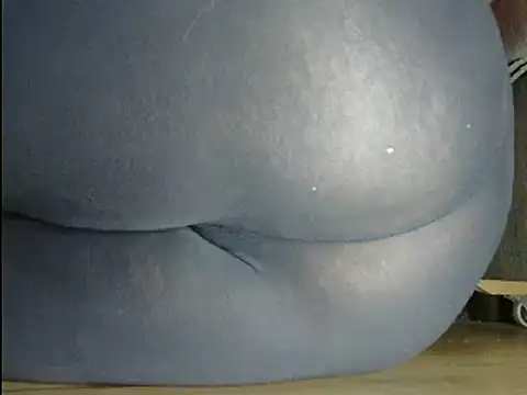 Squirtlady38 online show from December 6, 2024, 4:49 pm