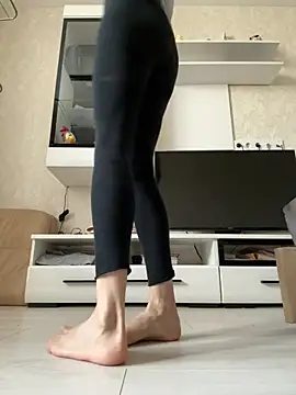 angelmommu online show from March 19, 2026, 6:28 am