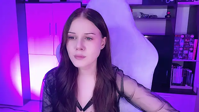 jasminevine online show from February 6, 2025, 4:10 am