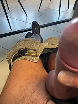 Snapshot of buodiculo chatting on March 20, 2026, 7:35 am buodiculo online show from March 20, 2026, 7:35 am