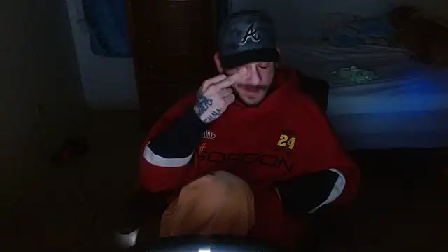 DADDY KANE8--- online show from December 17, 2025, 11:44 pm