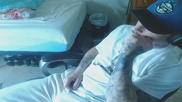 DADDY KANE8--- online show from June 12, 2026, 3:44 pm