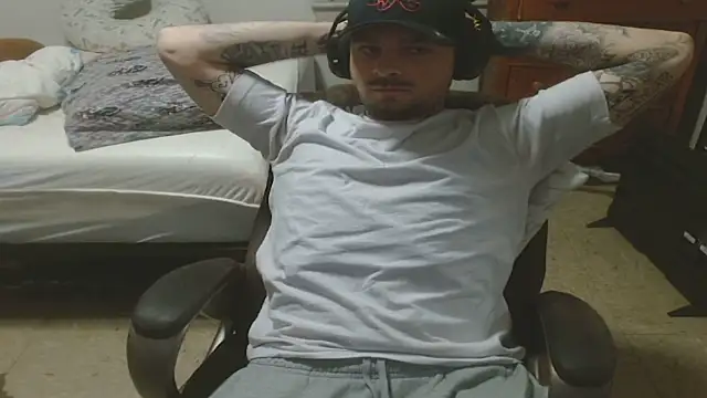 DADDY KANE8--- online show from June 17, 2026, 7:33 am