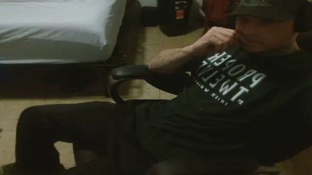 Snapshot of DADDY_KANE8--- chatting on July 2, 2026, 7:42 pm DADDY KANE8--- online show from July 2, 2026, 7:42 pm