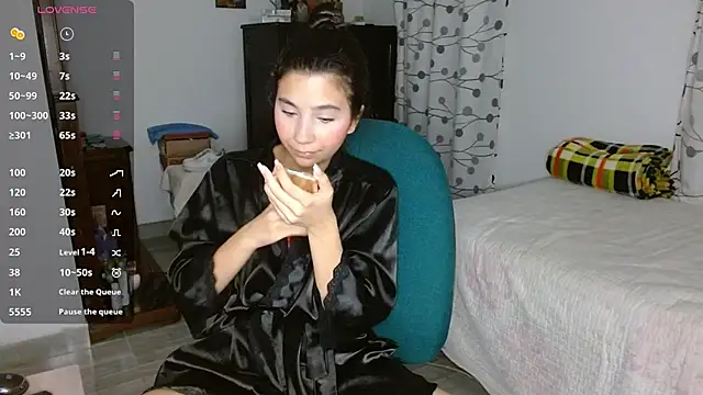 Snapshot of mia__lopez_ chatting on December 4, 2024, 12:08 am mia lopez online show from December 4, 2024, 12:08 am