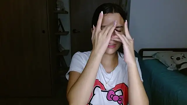 mia  lopez  online show from February 28, 2026, 4:02 am