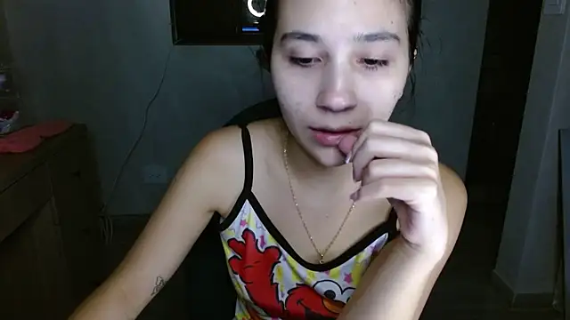 mia  lopez  online show from June 28, 2026, 4:07 am