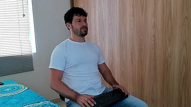 Snapshot of alexman_fuck chatting on March 26, 2026, 6:02 pm alexman fuck online show from March 26, 2026, 6:02 pm