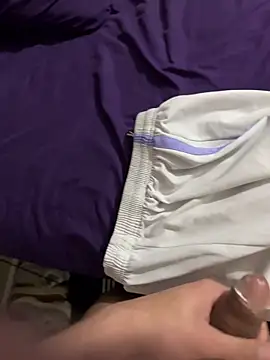 xxxbrooo online show from March 9, 2026, 11:20 pm